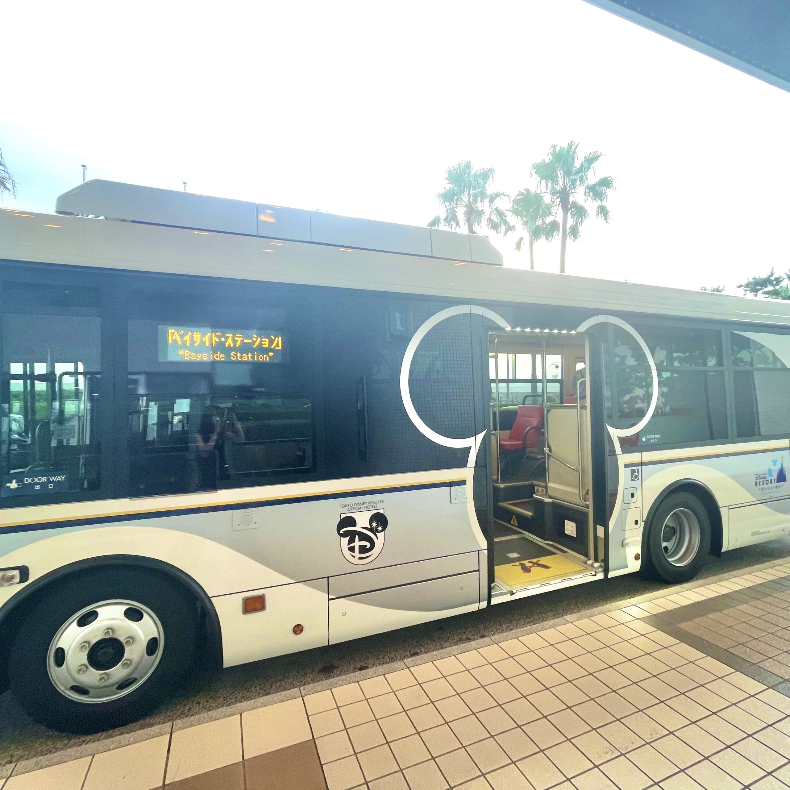 オフィシャルホテルのシャトルバスが超便利 Asobo Now